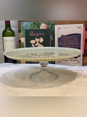 Ornate Turkish hand-painted glass cake stand with gold lace pattern.
